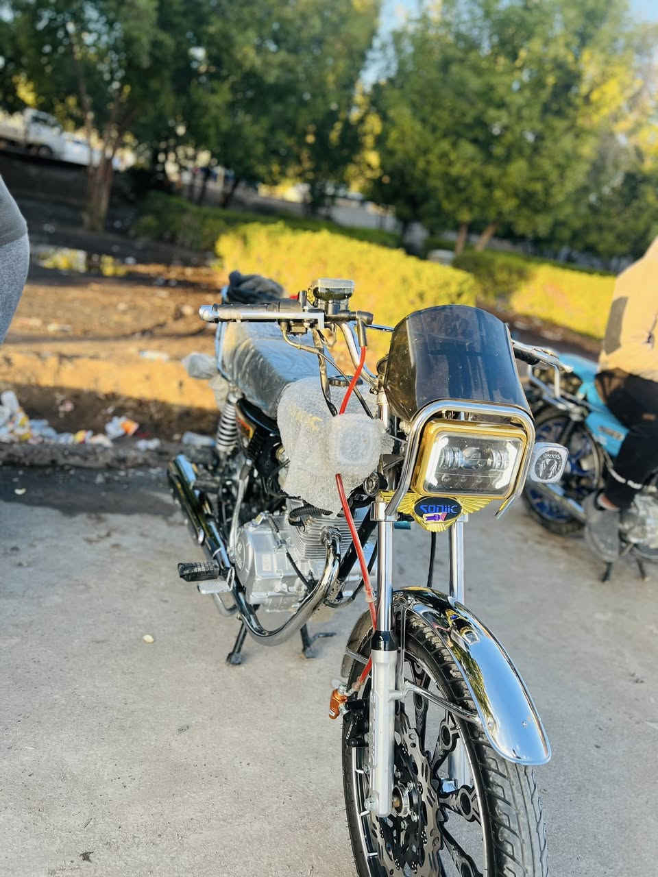 سلام عليكم سيفان موديل ٢٦بعده زيرو مكاني طوريج ام هوه اوراق كامله ماناقصه شي دراجه الشراي بي خير ويدلل تفاصيل اكثر خاص او يتصل ***********
