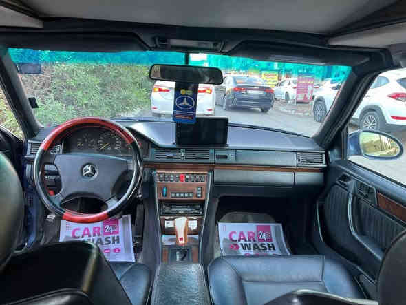 مارسدس دب موديل ٩٢
السعر ٩٥ 
مكان بغداد 
***********
