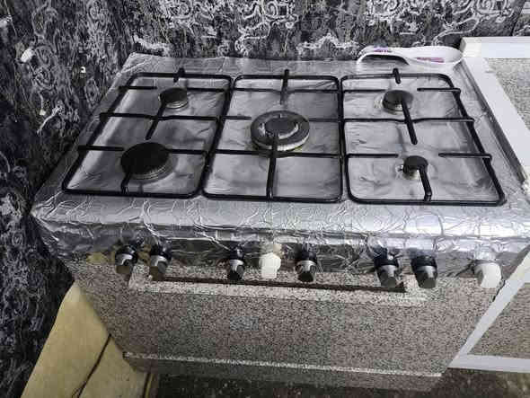 سلام عليكم طباخ البيع سعر 130وبي مجال صوبه نفطيه مشتغله موسم واحد سعر 40وبيها مجال تنور كهربائي سعر 35 العنوان بابل كفل***********
