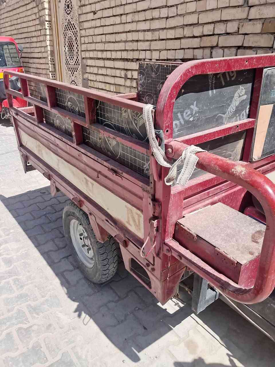 السلام عليكم ستوتة موديل ٢٢
مكينتها ٢٣ كلها شغالة سلف وهندر يرادله فقط صجمات سلف ٥ الالف ميكلف اوراقها كاملة الستوتة صارلها اكثر من شهر طابكة ما مشتغل بيها حتى غسل ما غسلتها مستعجل على بيعتها 
سعرها 1300 وبيها مجال 
عنواني الشعلة الدوانم  
***********
