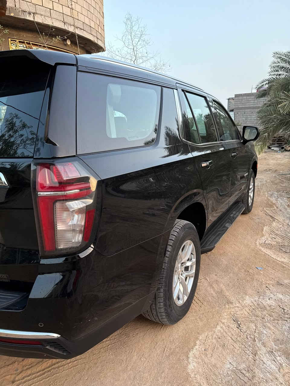 تاهو2021 خليجي ls 
مغلفه بيبي اف 
ماشيه 91
بيها بارد اربع اصابع بالباب الخلف السايق 
سعرها 400

رقمي ***********
