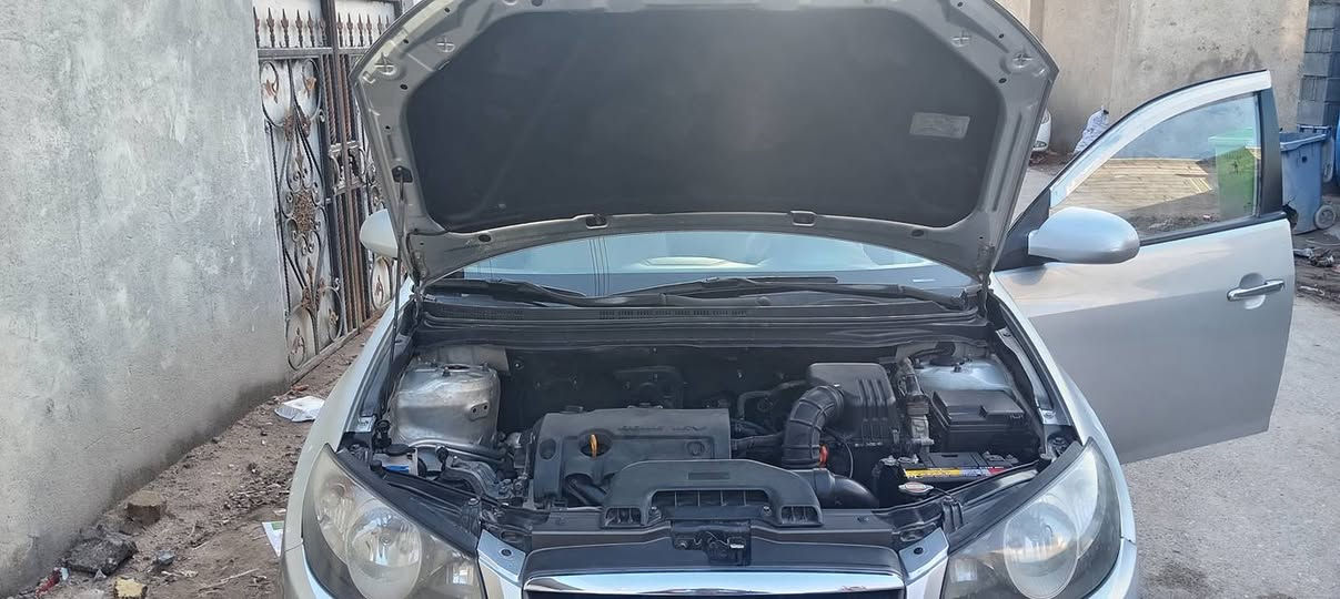 سلام عليكم ورحمة سيارا ادوات كصة جنطة فول مواصفات ما عدا التنتة العنوان بصرة ابي الخصيب السعر 38 وبيهة مجال ***********
