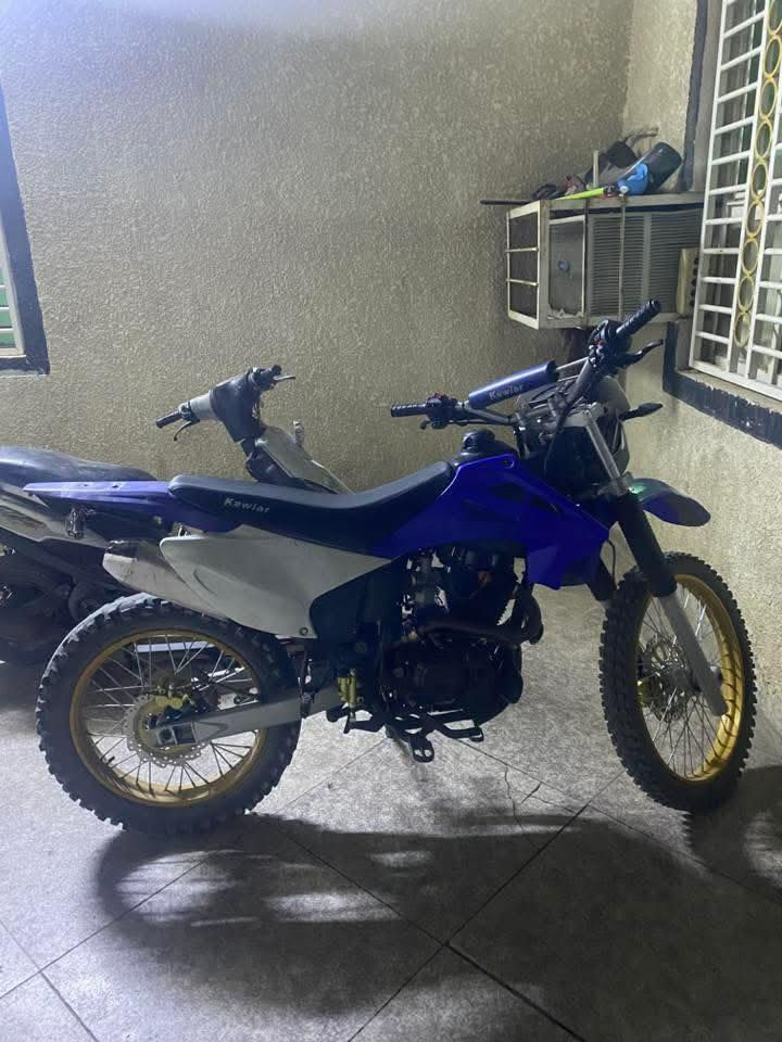 قفاز للبيع2024
او مراوس بيراني حديث 

جوه سوك 850

بيها نواقص بسيطه متكلفك مكينه برغي ما مفتوح بيها 

مكان:الحسينيه 

رقم:***********
