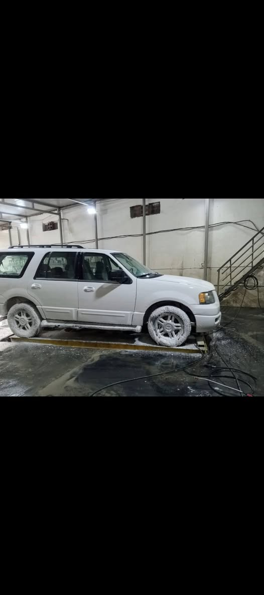 سلام عليكم فورد 2006 كير ومكينه ملكه 3000 مكفولات تبريد شغال حداديه 60% باتري جديد شاشه بلوتوث سياره شغل ترايك وين متريد السعر,,43 ,,مكان السياره بابل القاسم *********** ,,, ***********
