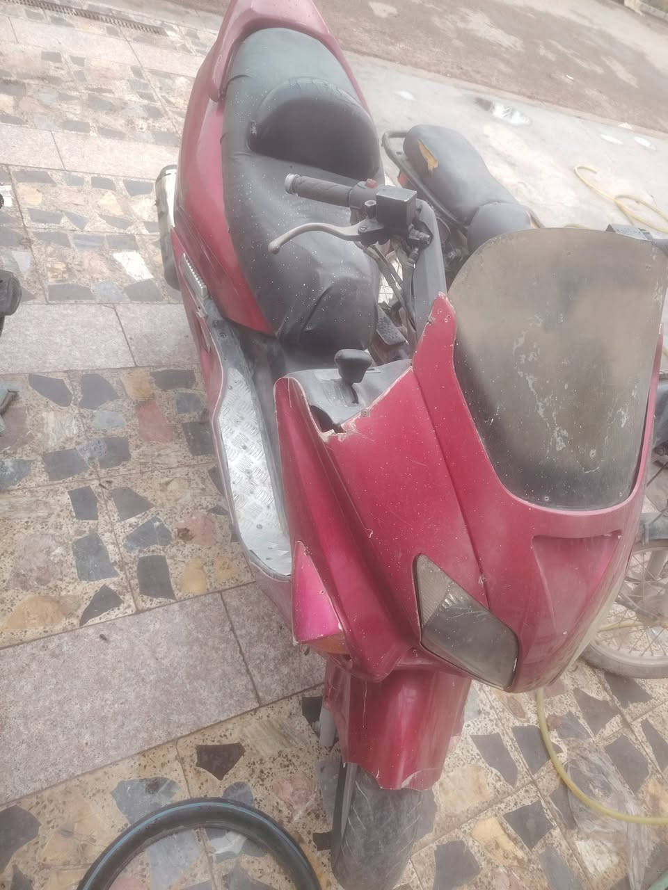 سلام عليكم من ارخض الدمن دراجة فورزة سويج دراجة خير من الله لايت زنون اوراق موجودة سعر 350ميتعجل علا بيع ***********
