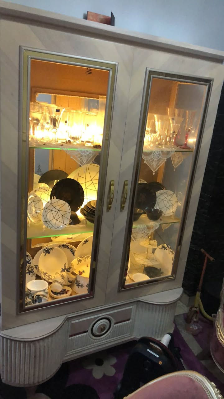 للبيع نجفتين ونيش 
في اسرع وقت ممكن 
تم نزول السعر لسرعه البيع 
المكان القاهره
٠١١١٧٧٦٨٣٧٠


**إذا كنت صاحب هذا الإعلان وتريد حذفه لأي سبب، رجاءا أرسل رسالة إلى الدعم الفني**