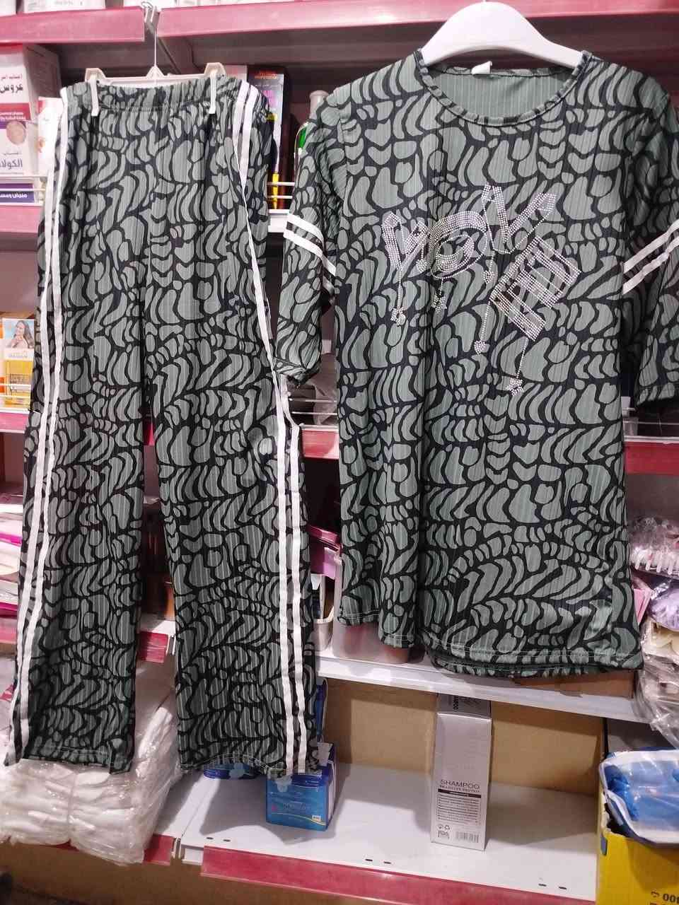 بسم الله والصلاه والسلام على رسول الله صلى الله عليه وسلم 
العنوان التبه حي الربيع بالقرب من مدرسة البشاره فاهلا وسهلاً بكم جميعاً


**إذا كنت صاحب هذا الإعلان وتريد حذفه لأي سبب، رجاءا أرسل رسالة إلى الدعم الفني**