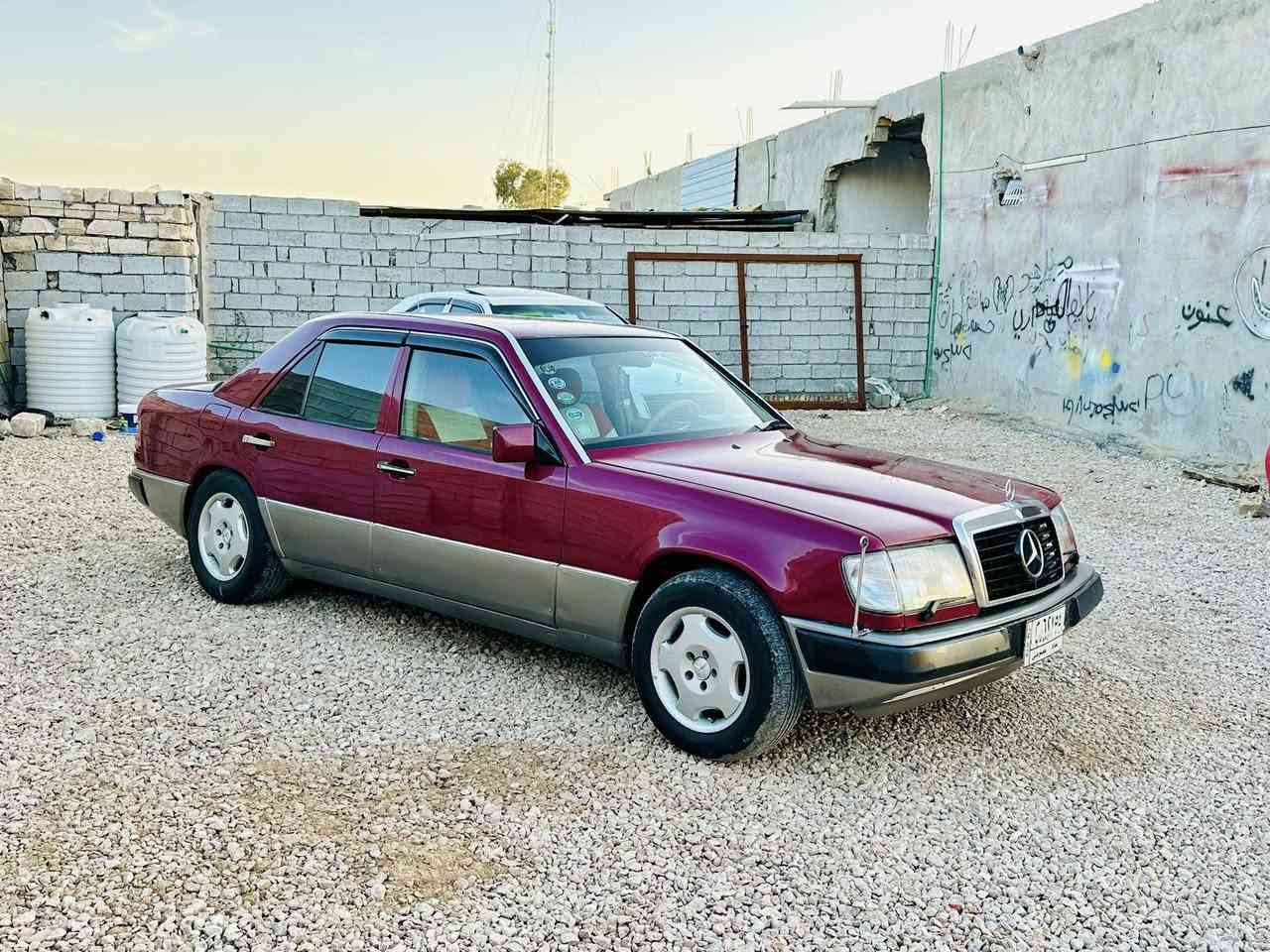 مارسدس موديل 88 رقم بغداد تحويل مباشر سنويه 2027 جاهزه محرك وكير بطه 3000 جاهزه السياره عارضه للبيع ولمراوس  مكان السياره الديوانيه قضاء غماس السعر 58 مع المجال للاتصل***********
