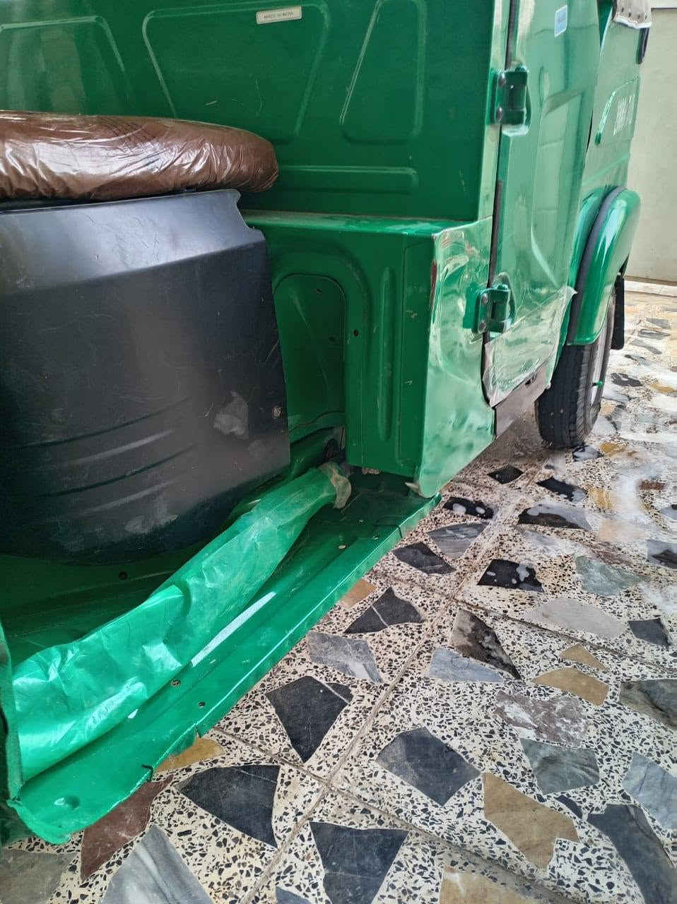 للبيع موديل 21نضيفه خير من الله رقم واصط تحويل راعيهه بل كوت مكاني بغداد مدينه الصدر تكتك جديده مال جناي الشراي يتصل سعر 7300
***********
