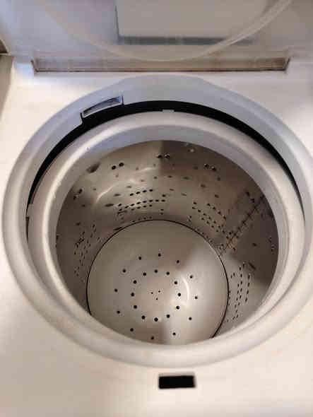 غساله باله الأصلي سعره 100 حجم كبير فول تشغيل ونضافه ***********
