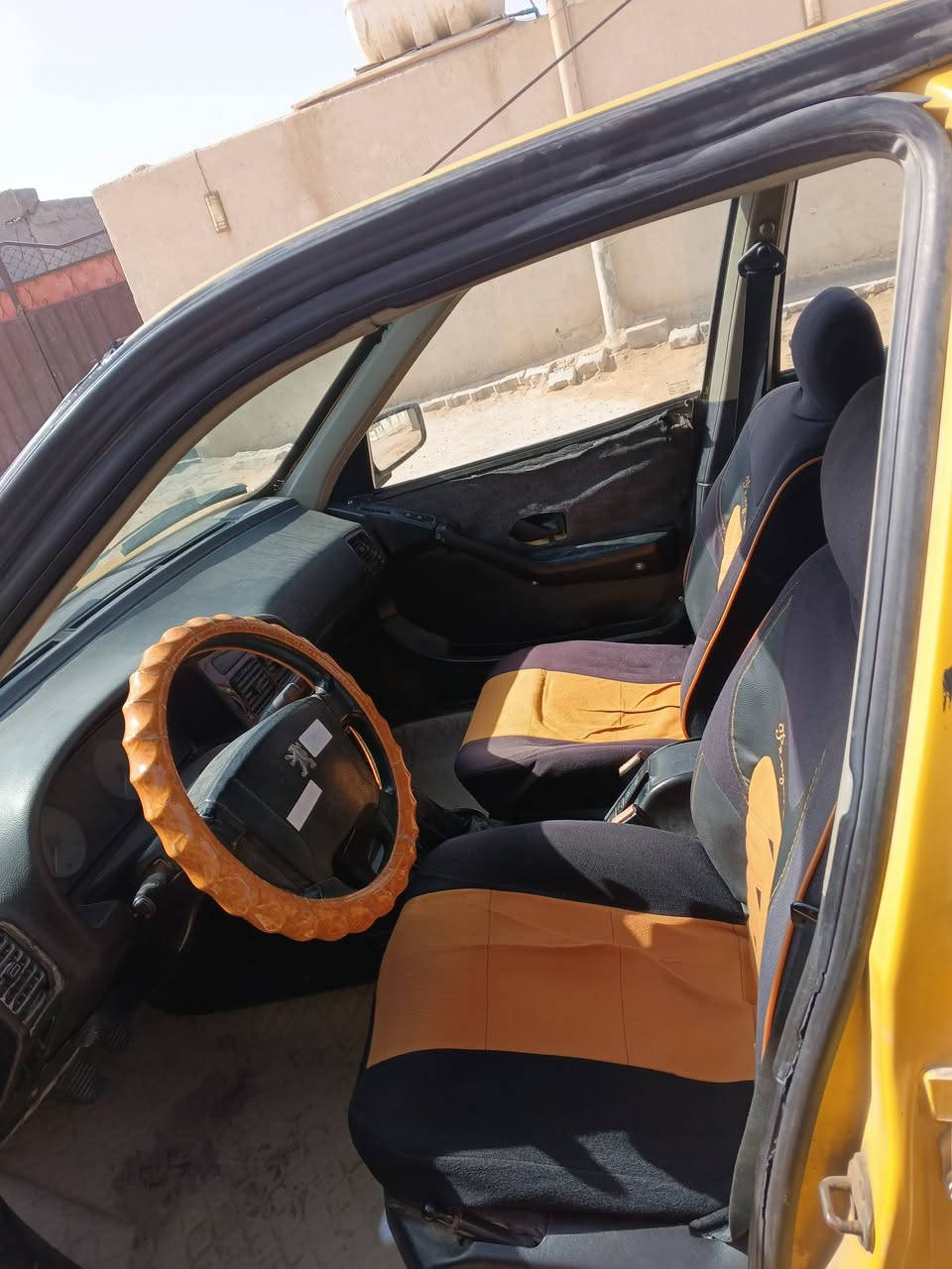 سلام عليكم بيجو بارص موديل 15مكفوله وجاهزة مال جناي السعر 40وبيها مجال ***********
