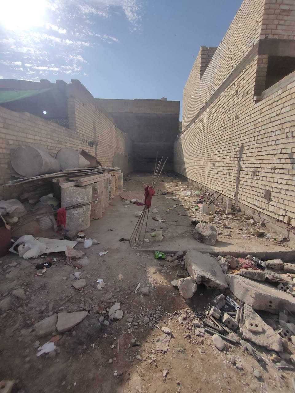 قطعه ارض رفت للبيع
المساحه 100م (5/20)
المكان الضباط الثانيه الزراعي خلف بيت قاسم المختار 
***********
