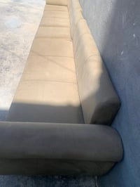 ديوان • ١٠ مقاعد • خشب ثقيل