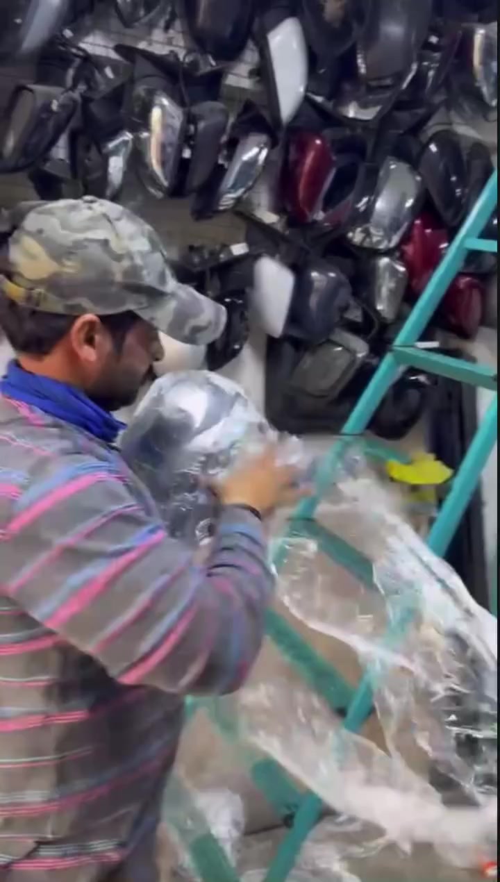 منو يدور مراية لسيارته؟ 👀 هنا كل الأنواع موجدة🔻
#علي_المشايخي


**إذا كنت صاحب هذا الإعلان وتريد حذفه لأي سبب، رجاءا أرسل رسالة إلى الدعم الفني**