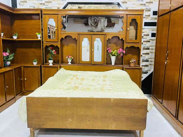 غرفه نوم عراقيه حطاطه صاج اربعينه قطعتين السعر 875بي مجال العنوان الرمانه البعبيد  هيه ودوشكها الاتصال ***********
