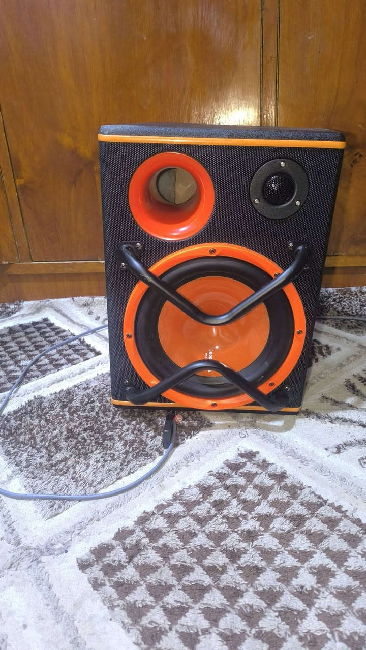 مضخم صوت 10 انج بعده جديد وصوته عالي كلش سعره 70 مكاني قضاء الهوير


**إذا كنت صاحب هذا الإعلان وتريد حذفه لأي سبب، رجاءا أرسل رسالة إلى الدعم الفني**