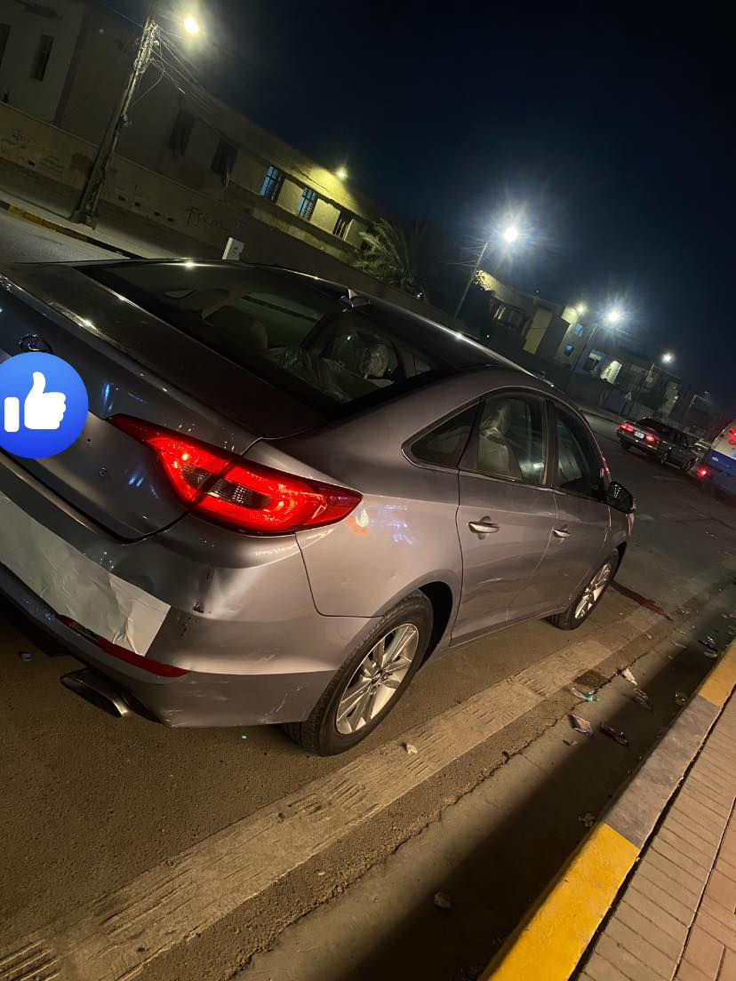 سلام عليكم سوناتا 2016
امريكي سياره خير من الله وجاهزه من كلشي 
بيها ضربه خلفيه 
سياره نضام سبور 
شاشه جبيره بلاد 
رقم بصره تحويل ثاني يوم 
مراوس وبيع موجود ***********
مكان السياره البصره
