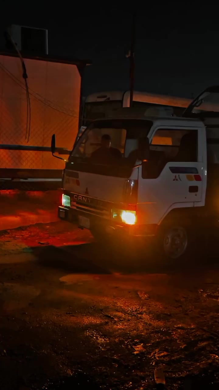 للبيع
كنتر عظم موديل 88 بدي نزال ياباني شادلها كير ومكينه مال كنتر 2014 جدد السياره جاهزه كامل 
للاستفسار ***********
