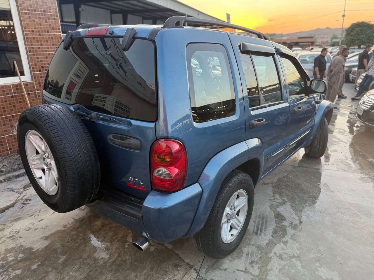 جێب لیبەتی ٢٠٠٣ 
دەبڵ ئەکسل بەشەرت
گێڕو مەکینە بەشەرت 
سەنەوی تا2030 تازەیە 
تەحویل و وەکالە بەشەرت 
٣بۆ ٤پارچەی بۆیاخە بێدەعو ناوگرتن 
75$کەمێک معامەلە 
ژ.م ***********
*********** 
جيب ليبرتي 
كير محرك تبريد بشرط
دبل اكسل بشرط
سنوية جديد حتا ٢٠٣٠
تحويل وكاله بشرط
٤قطع صبغ بدون ضربة
سعر ٧٥$ بي مجال
*********** السليمانية, العراق
