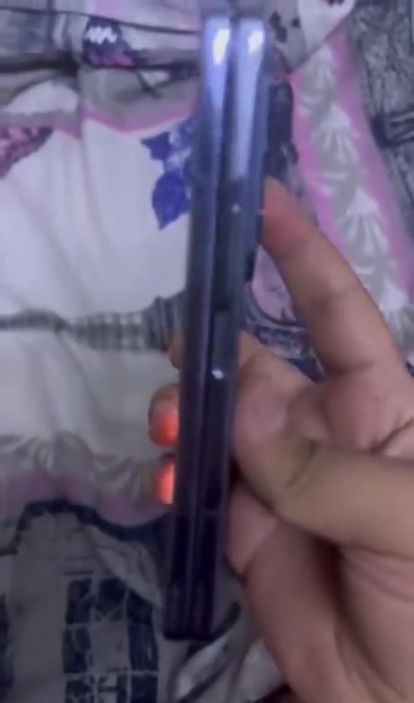 نبدي ب يالله يامحمد ياعلي🤍
📱🔥 للبيع Samsung Z Fold 4 🔥📱

✅ النسخة الأمريكية 🇺🇸

✅ ذاكرة 256GB

✅ رام 12GB

✅ اللون نيلي حبري 💙

✅ نظافة فول ✨

✅ تك سيم كارت 📶

✅ شاشة قابلة للطي

✅ معالج Snapdragon 8+ Gen 1 🚀

✅ جهاز معروف وغني عن التعريف

📝 ملاحظة:
يوجد شخطتين على إطار الكاميرا فقط، ولا تؤثر على الكاميرا أو التصوير نهائياً 📸

📍 الموقع: بغداد - الزعفرانية

💰 السعر: 600 وبي مجال للطيبين والشراية 

📞 ***********
📞***********
