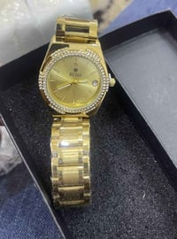 ساعة نسائية • جديدة • غير مستخدمة