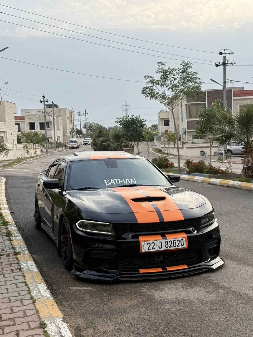 ارتي ماكس 2021 فول مواصفات للاخير رادار امامي وسلايت حادث سياره بسيط تقريبا بس تاير
جاملغ سايق صبغ بدون دواخل فقط لاغير

ملاحضات مال شارع بسيطه 

السياره فول برمجه طلقات جكات تنزل وتصعد s2

ماشيه 100 كيلو 

خط برتقالي على طول السياره مذكور بل سنويه

رقم اربيل مميز 

عنوان السياره ديالى خانقين ***********
