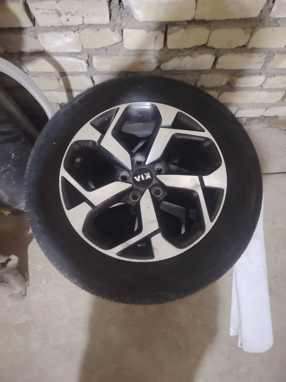 سلام عليكم

تخم تاير ويل كب سبورتج 

حجم 17 انج

السعر 450 الف

للاستفسار ***********
