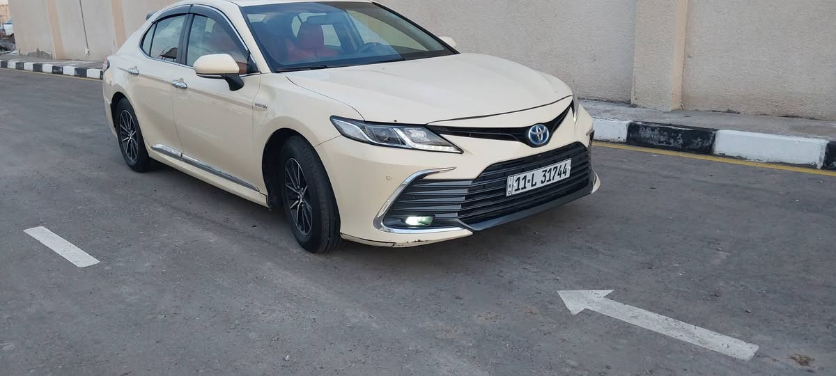 🚗 تويوتا كامري 2020
📌 مسجّلة 2022 – تكسي دبي سابقاً
🎨 لون بيج راقي
🛣 ماشية 113,000 كم حقيقي
✅ السيارة نظيفة كلش
✅️حساس ظغط الاطارات 
✅ ما بيها أي عطل أو إشعار بلشاشه 
✅ صبغ خفيف بس علمود إزالة الملصقات مال تكسي 
⚙ المكينة + التبريد + البطارية ميّة بالميّة
🔁 كير أوتو
🚗  مري أوتو 
🎮 أوضاع القيادة:
إيكو – سبورت – منوال
🪟 4 جام أوتو (دوسة وحدة ينزل ويصعد للنهاية)
✨ هاند بريك بصمة
✨ أوتو هولد
✨ بروجكترات عدسة (قيمتها 150$)
✨ داخلية حمرة
✨ رقم بغداد خصوص
📍 المكان: الكاظمية
💰 السعر: 1️⃣4️⃣8️⃣
📞 للتواصل: 0️⃣7️⃣8️⃣8️⃣7️⃣7️⃣0️⃣0️⃣0️⃣7️⃣8️⃣
*********** بغداد, العراق
