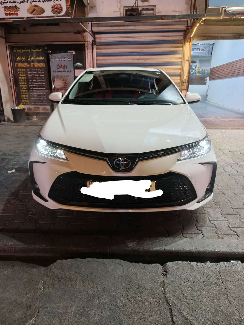 كورلا موديل ٢٤ ماشيه ١٩ ونص كفاله بيها رصعه بلباب الصدر السياره باسمي مواصفات داخل احمر كشن كهرباء سبايدر اصلي سياره مال شركة الجاسم سعرها ٢٣٥٠٠٠٠٠ مليون وبيها مجال بسيط 
رقمي *********** ابو حيدر
