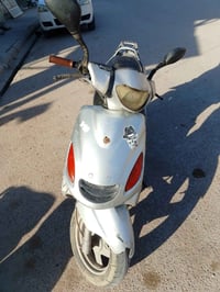 دولفين دراجه شغاله كهربائيات كله شغاله مفتوحه المكينه السعر 300 وبيعه ...