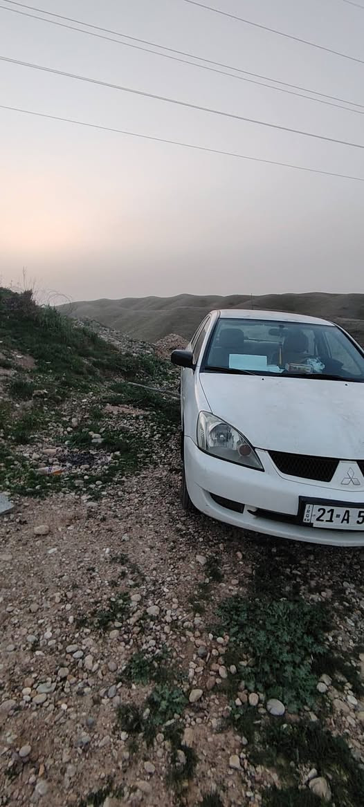 لانسر موديل 2008 سنويه 30 مندون دواخل بيه قطعه واحده جامرلوق بيه صبق. السعر 86 العنوان الشيخ باباه ***********
