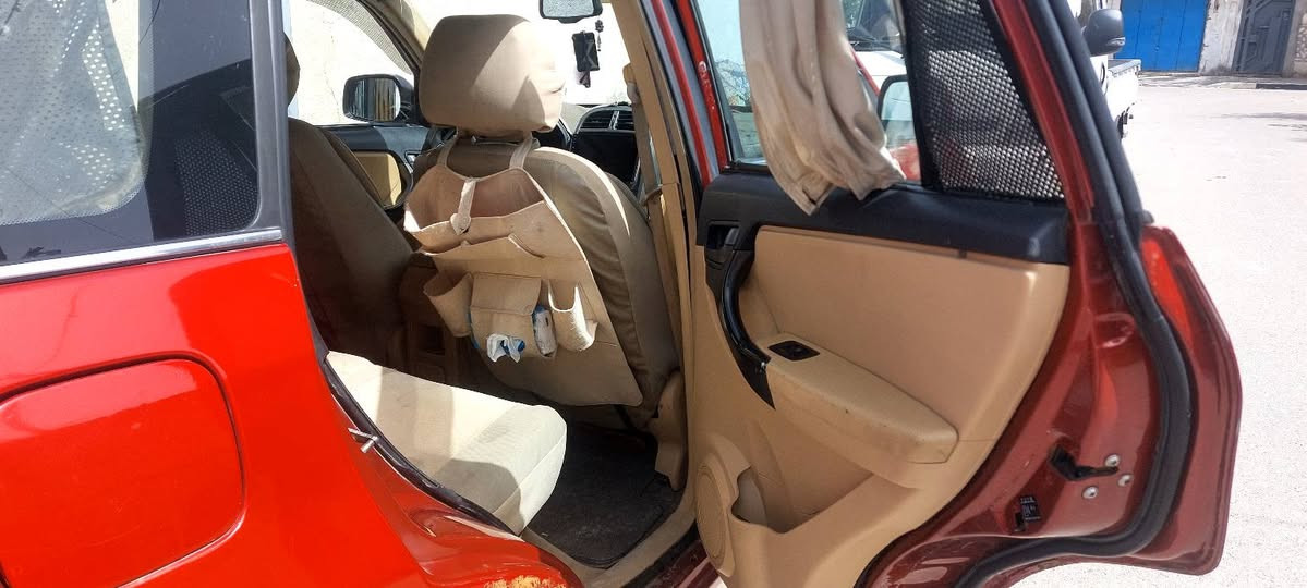 السلام عليكم اخواني سياره شيري تيكو موديل ٢٠١٣ سياره بيه تبخير سنويه ٢٠٢٩ رقم ألماني باقي بس استلام سياره بديه زين حلو مابيه كل ضربه قفط صبغ 
مكاني البصره التنومه السعر ٤٢ ورقة الرقم للتواصل ***********
