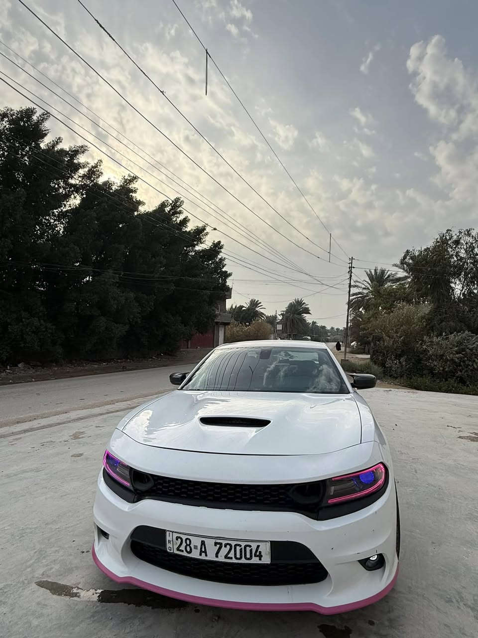 السلام عليكم 
للبيع دوج تشارجر 
الموديل2016
فور ويل ملغي
الضرر صبغ عام بدون دواخل
السعر 160وبي مجال
مكاني:بابل
للتواصل:***********
