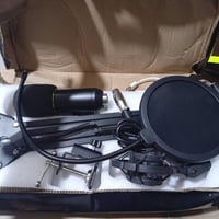 مايك احترافي • توصيل • قابل للتفاوض