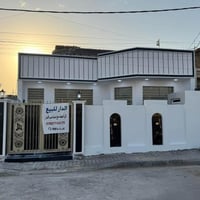 الكوت حي الحوراء • ٢٠٠م • وجه على ساحه