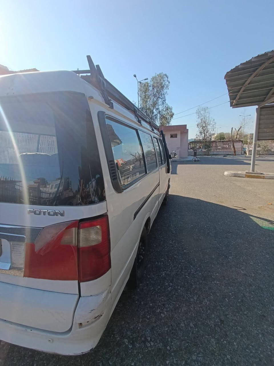 سلام عليكم 
فوتون موديل ٢٠٠٩
مه كينه بيلاد
گيرو مه كينه و اكسلي به شه رت
كوشنو گاعي جوان
بي نوقساني *********** شوين كلار
