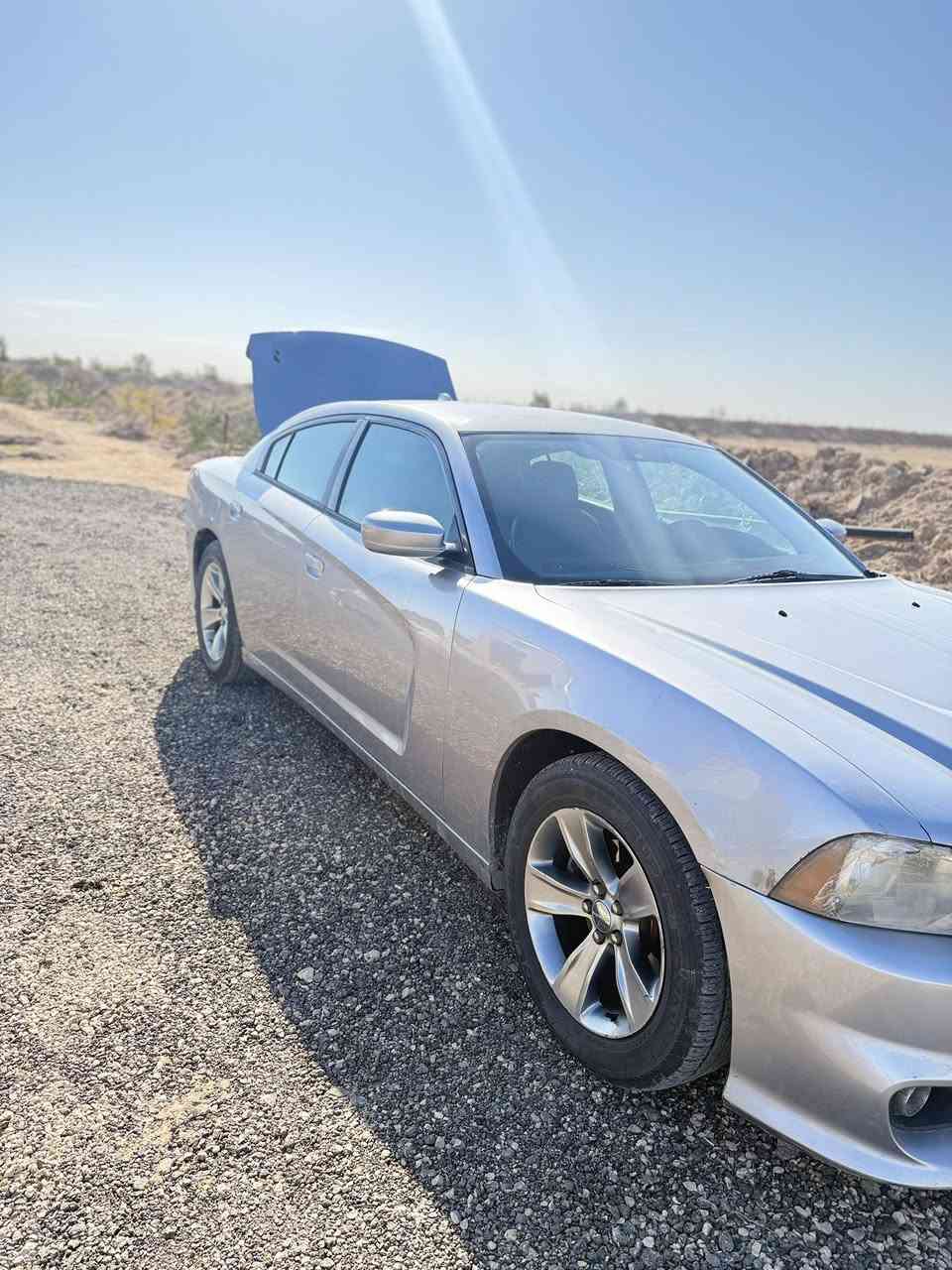 السلام عليكم 
دوج جارجر موديل 2011 
رقم اربيل 
موصفات عاديه شاشه كبيرة 
السياره بدون حادث دواخل مكفول حادثه سرقه قطعتين وهنا باب سائق بدلت نرماده مالته يعني 
سعر 135 مكاني كربلاء
***********
