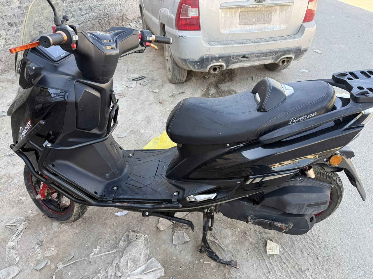 السلام عليكم 
دراجة كوست 2025 جديدة ماشية 2700 
750 الف 
***********
