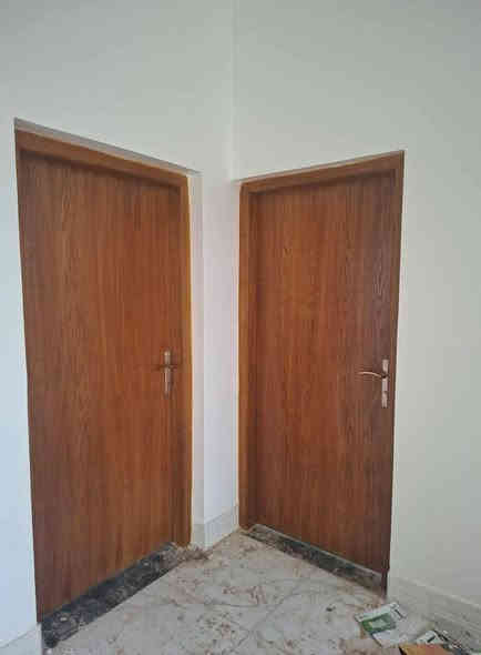 ابواب خشب صاج ٥ ملم شغل درجه اولى 
ابواب خشب سنديان امريكي ٥ملم تارس 
الخشب الحشو روسي جام درجة أولى 
جراجيب جاوي ماليزي . وروسي ٣في٦ 
كناتير حطاطه 
كيلونات تركي اصلي الثقيل ٧انج  
الصبغ سبيرتو دملوك  سحق بالقطن 
العنوان محافظة الانبار قضاء حديثة حي العسكري السايدين مجاور لمحلات علي نصيف الغذائية *********** بأدارة حامد
