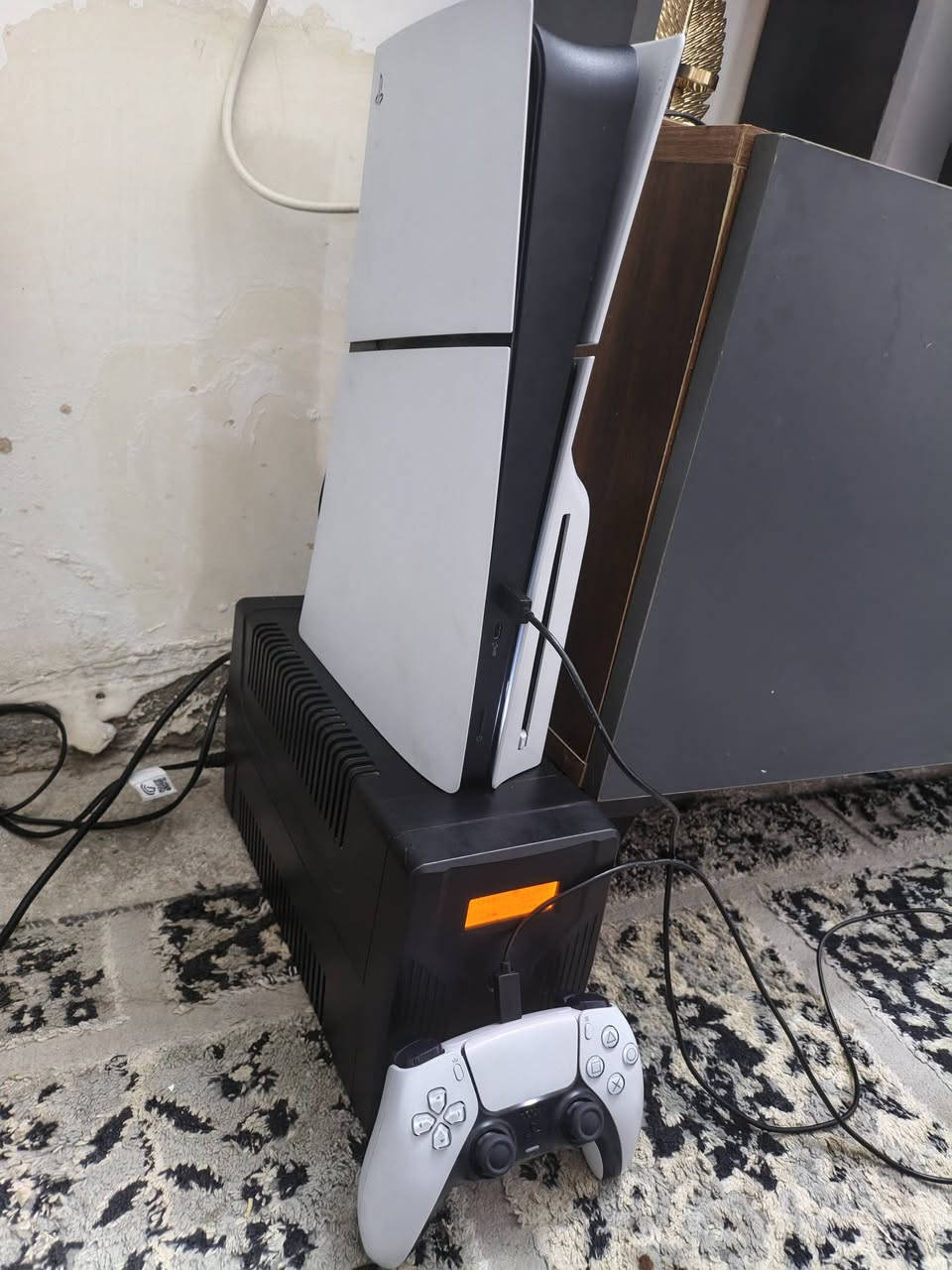 سلام عليكم عندي بلي فايف سلم  سنة 2026 للبيع كامل ملحقات لوك ستكير لجهاز مستخدم قليل جدا ويا العاب فيفا 26عربي  ويا درايفر ويا   ويا حساب بي العاب ويا  جوستكات 1 ويا يو بي اس جديد عنوان بغداد لري قريب ع لشرطه لخامسه لشراي يجي عل واساب *********** خوان اذا الجهاز ول يو بي اس ول اقراص  850 الف وذا بس الجهاز 750 الف
