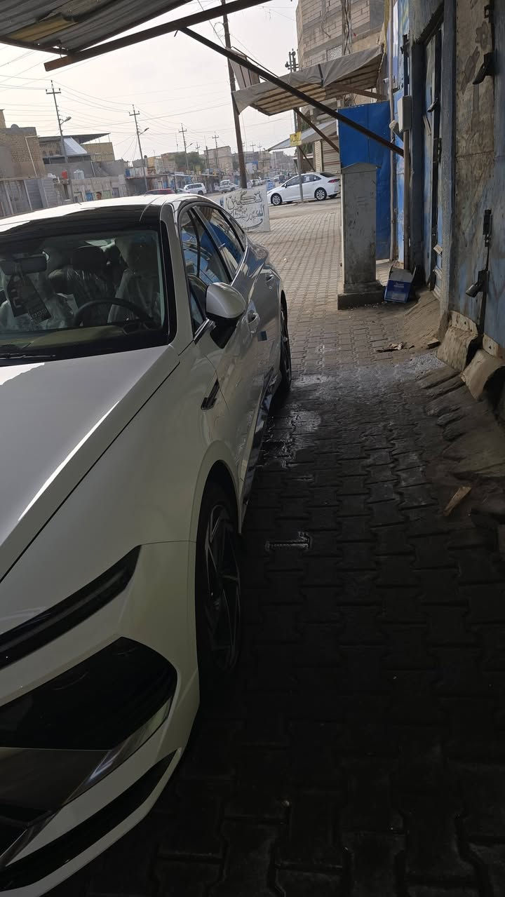 سوناته البيع مديل2025زيرو فول مواصفات بنرامه اقصاط سنتين مخلصه 5تشهر باقي سنه ونص راعي بلبصره مهندس بلنفط استقطاع مباشربيه وكالتين من شريكه ومن راعيه راعيه بلبراضعيه سعر 228وبيه مجال لستفسار ع رقم ***********/***********
