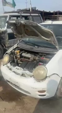 تم تفصيخ سياره كيو كيو بالكامل أي شخص يحتاج غراض يخابرني عالواتساب وبأ...