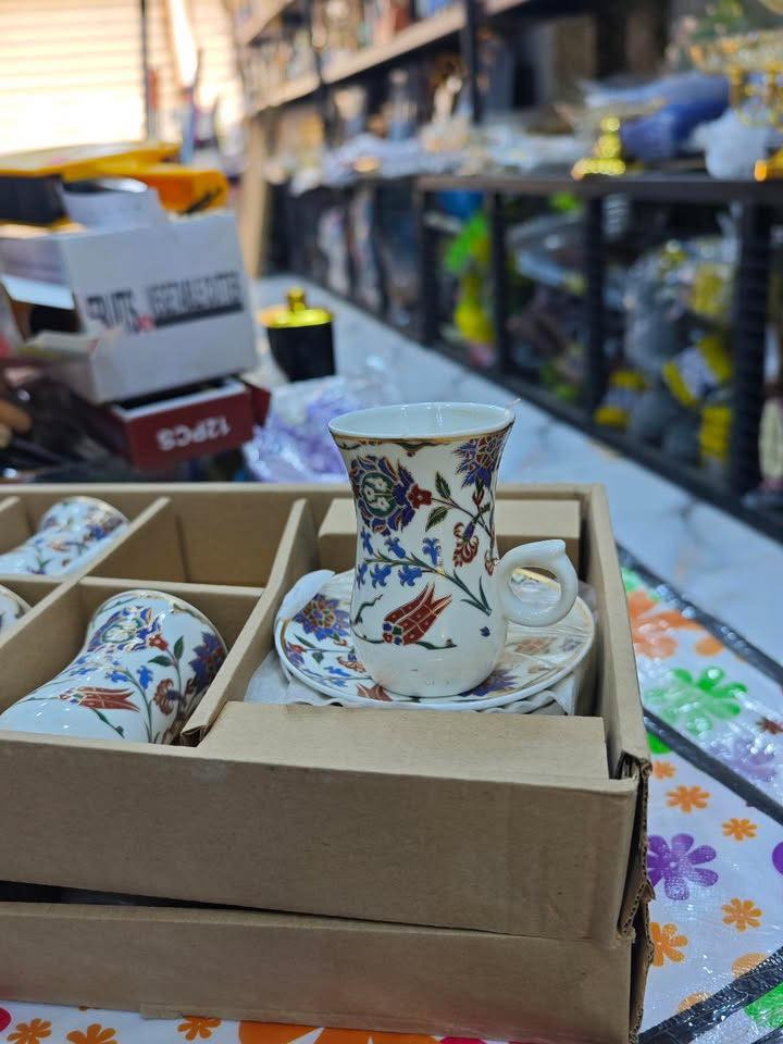 ⁨ للشاي طعم ثاني مع هذه الأطقم الجديدة! ✨
متوفرة الآن بنقشات مميزة وألوان تجنن وتناسب ذوقكم.
💰 السعر: 7 آلاف دينار فقط للطقم.

📍 العنوان: واسط - قضاء الحي - شارع الشيخ.
🚗 خدمة التوصيل: متوفرة داخل القضاء وكافة المناطق.
الصور والأسعار موضحة بالمنشور. للحجز أو الاستفسار، راسلونا على الخاص أو زورونا بالمحل.
أهلاً وسهلاً بكم! 🌸
#التميمي_للتسوق_المنزلي
#واسط #قضاء_الحي #شارع_الشيخ #منزلية⁩


**إذا كنت صاحب هذا الإعلان وتريد حذفه لأي سبب، رجاءا أرسل رسالة إلى الدعم الفني**