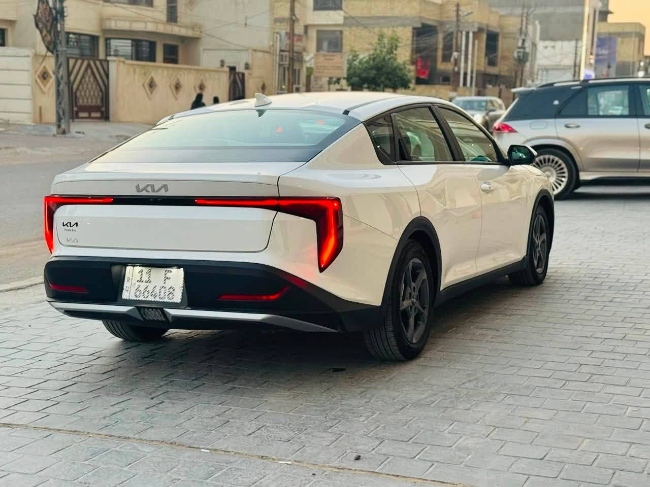K4 مديل 2025 

ترقيم جديد باسمي

حادثها جاملغ وبنيد صور حادث وسونار موضح بصور 

دوشمه عامه كشنات /ارضيه /سفاري /دشبول خلفي / جنطه

ماشيه 2mLبعدها زيرو 

موصفاتها معروفه نص فول

بصمه 

رادار امامي /خلفي /جانبي

فول تحكم 

شاشه دجتل

سايد  بريك بصمه / اوتو هولد /كامره 

بعد بيها هواي موصفات 

سياره جديده وبل عافيه عل ياخذها 

السعر 166 وبيها مجال 

مكاني بغداد الوشاش ***********
