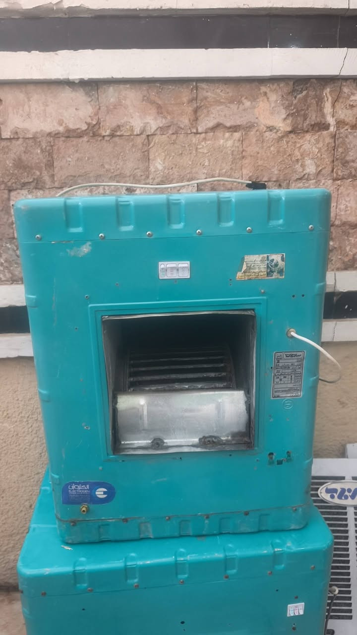 مبردة حجم 2250 مستطيل برفاب نقص ماطور فقط / 50
بايسكل اطفال اثنين الواحد 25 محتاجات ترتيب شغالات 
غساله حوضين توسوت اصلي جبيرة تغسل بطانيه وكل شي بيها شغال ب100 
طباخ كريازي كبير 5 عيون جام بلازما فرن كبير ب150 
غساله برفاب وسط شغاله نظيفه حيل بس حوض التنشيف يحتاج تنظيف وضب ب75
السكلات ال13 
***********
