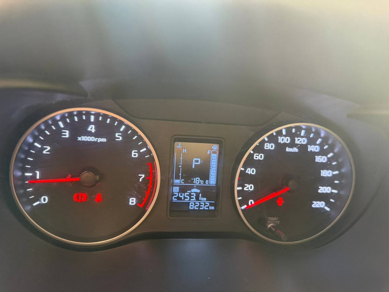 كيا بيكاس 2023
لون ابيض
ماشية 8200
فتحة سقف 
كاميرا داشكام(داشسكيور) امامي صوت وصورة وخلفي اصلية
شاشة سمارت اندرويد اصلية مع كامرات خلفية 
السيارة استخدام منزلي فقط سيارة اخت الزيرو
مكفولة گير ومحرك وصبغ 💯 
دبل سويچ
السيارة بإسمي والتحويل مباشر
مكان السيارة زيونة قرب الشقق
السعر 19 ونص مليون عراقي
***********
