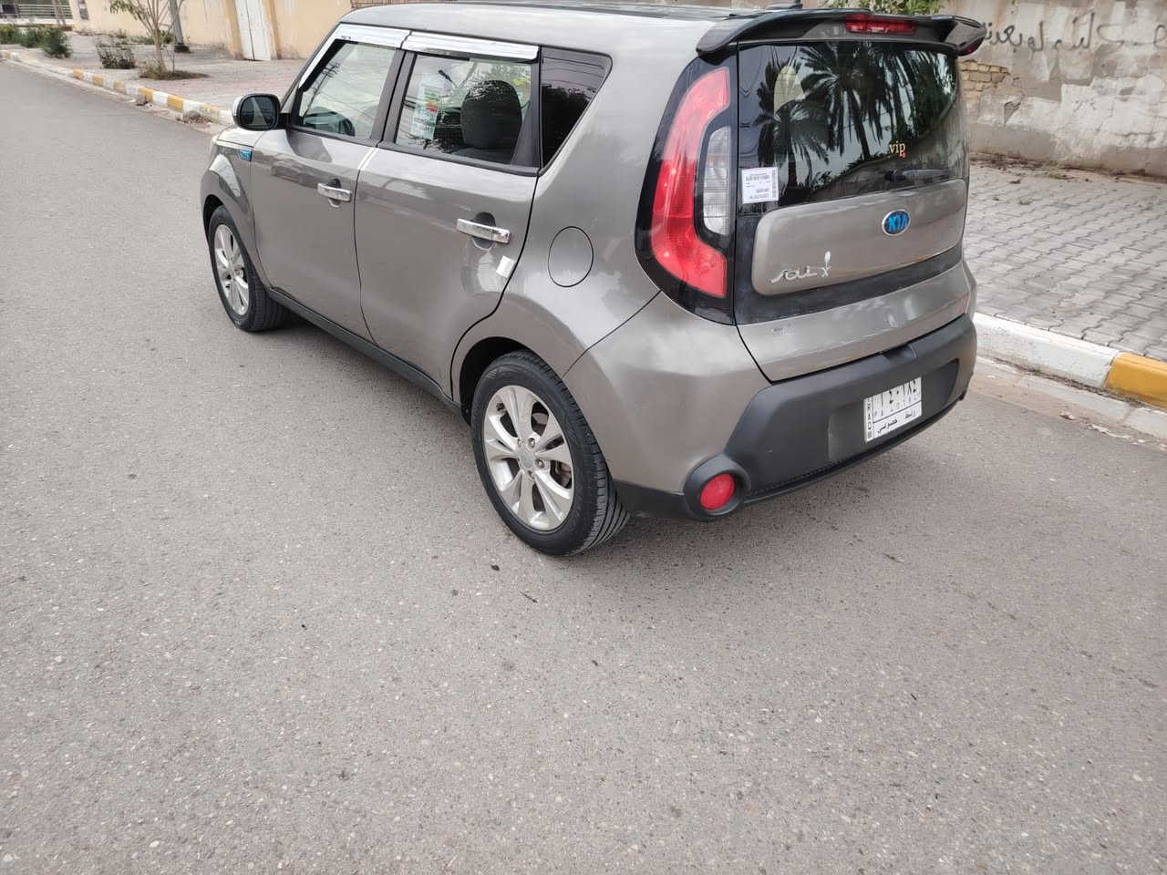 كيا صول موديل 2015 رقم واسط مشروع وطني تحويل مباشر سنويه لـ28
مكينه 2000 مكفوله من التبخير والتنقيص والصوت 

السياره وارد امريكي حادثها باب السايق وربع من الجاملغ لامامي بدون دواخل شرط 

بجم كبس والسياره جاهزه على اخر حبه ماتصرف عليها كلشي 

لغود شواصي برانكيتات تخم تاير حداديه كفاله 

تبريد+ تدفئه مضخم صوت فول 

السياره ماشيه 90 الف السياره ناعمه ترايك لهلك شرط 

العنوان واسط

السعر 96 وبيها مجال جداً بسيط 

للاتصال
***********
