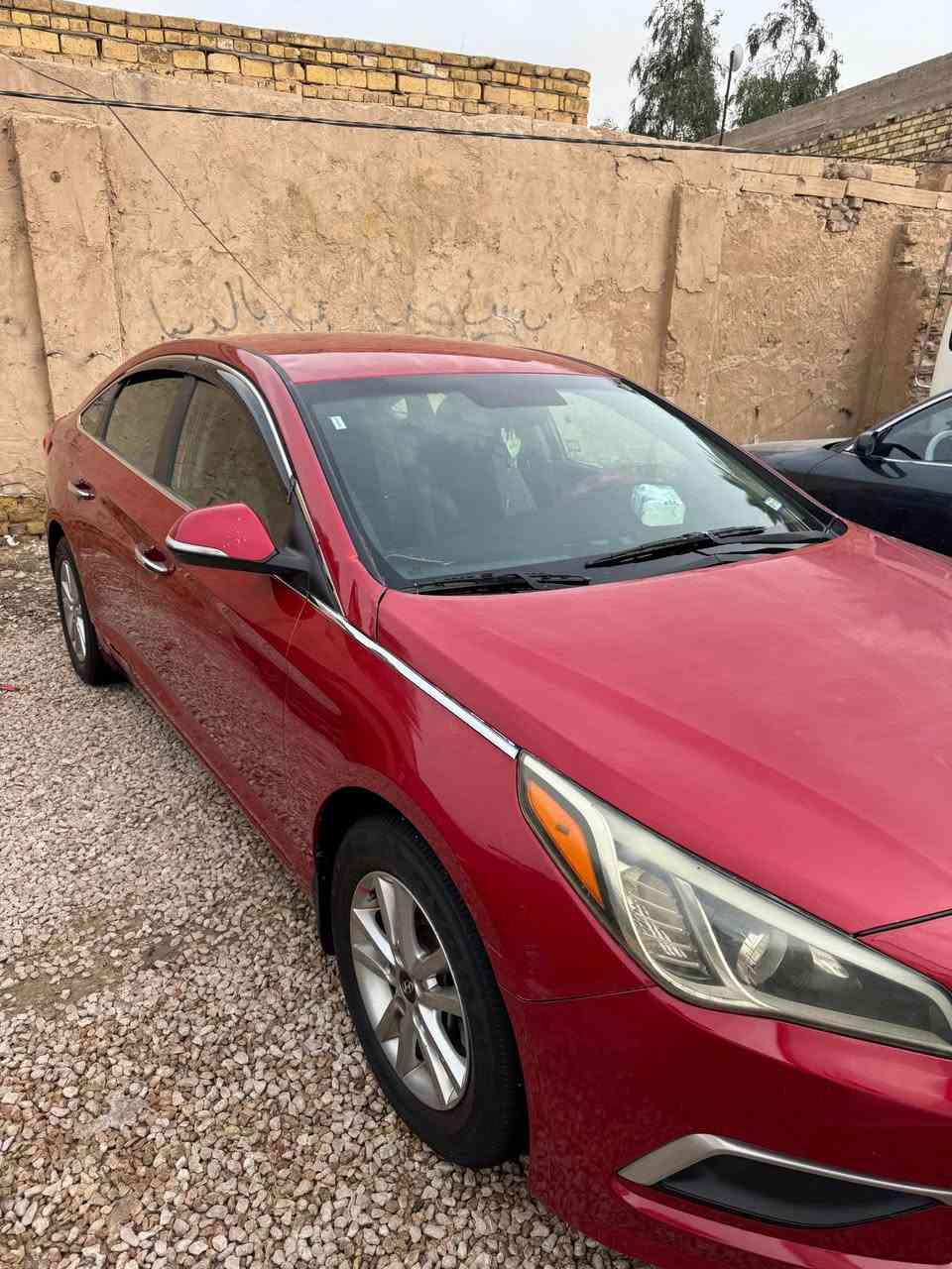 سوناتا 2017 ماروني 
وارد امريكي حادثها بنيد وجاملغ + تبديل باب الخلفي جهه السايق +صبغ الجاملغ الخلفي بالعراق 
مكينه مبدل جديده 
تخم تاير جديد 
حداديه جديده 
مابيها اي نقص 
السعر 105 
*********** Singapore
