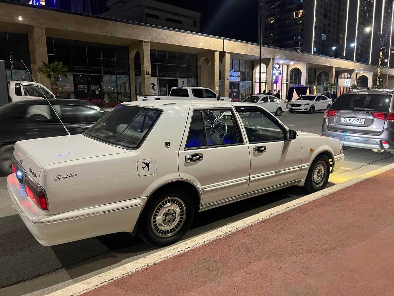 نیسان سدریک ٢٠٠١ 
سپی
٤ جام کارەبا
گێر عادی
مەکینە ٣٠٠٠
تەقەو ڕەقەی نیە
گێرو مەکینە مەزبووت
ئاڕم پلستیکی سلێمانی بەشەرتی غەرامە
یەک دەعمی پێشی هەیە شایەنی باس نیە
سایەرەکە نموونەیە 
٣١٣کم ڕۆشتووە
تاێەو پاتری تازەیە
بۆێاخ پەڵە پەڵە هەیەتی لەبەر ئەوەی سپیە 
سەیارەکە تا بڵێ جوانە
موشتەری بەس تەلەفوون کە *********** السليمانية, العراق
