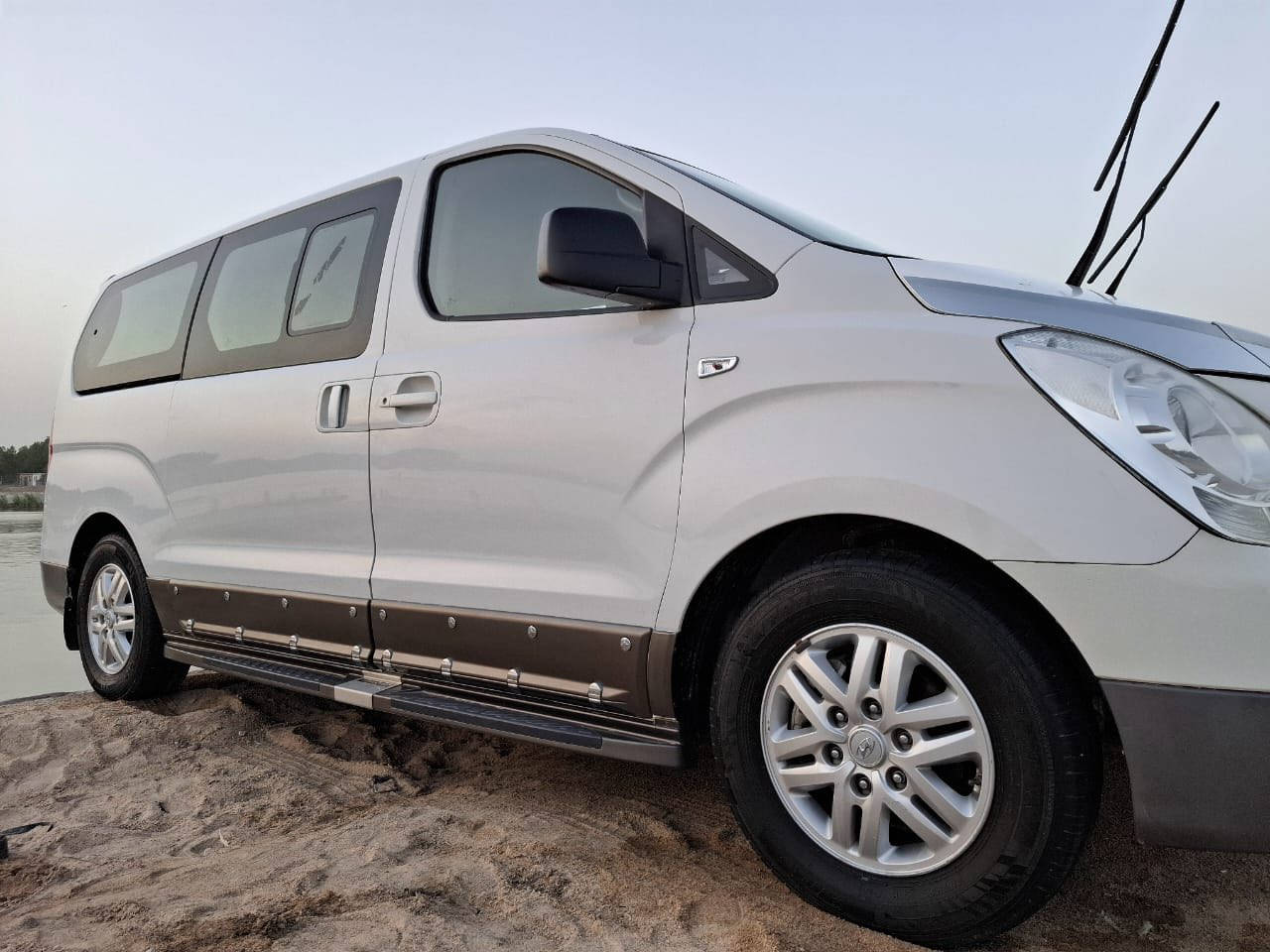 سلام عليكم ستاركس (2016) مجول محوره سبلاين كفاله كوريه ولعراق لاصبغ ولا تبديل بيه بارد شويه جوه قبق لكاز)  جاهزه مكينه سبلاين رقم بصره بسمي رقم دولي مصفره هيئه وضريبه تحويل ثاني  ***********
